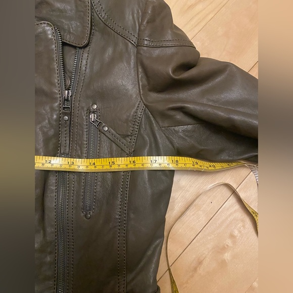 Danier Genuine Leather Insulated Jacket, Removable Fur Trim - Picture 12 of 15